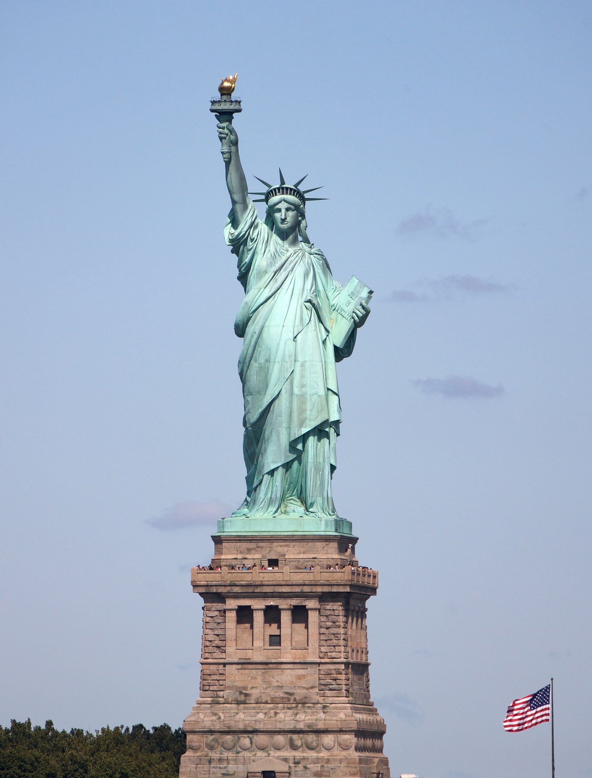 Jornada ao Coração da Liberdade: Visite a icônica Estátua da Liberdade